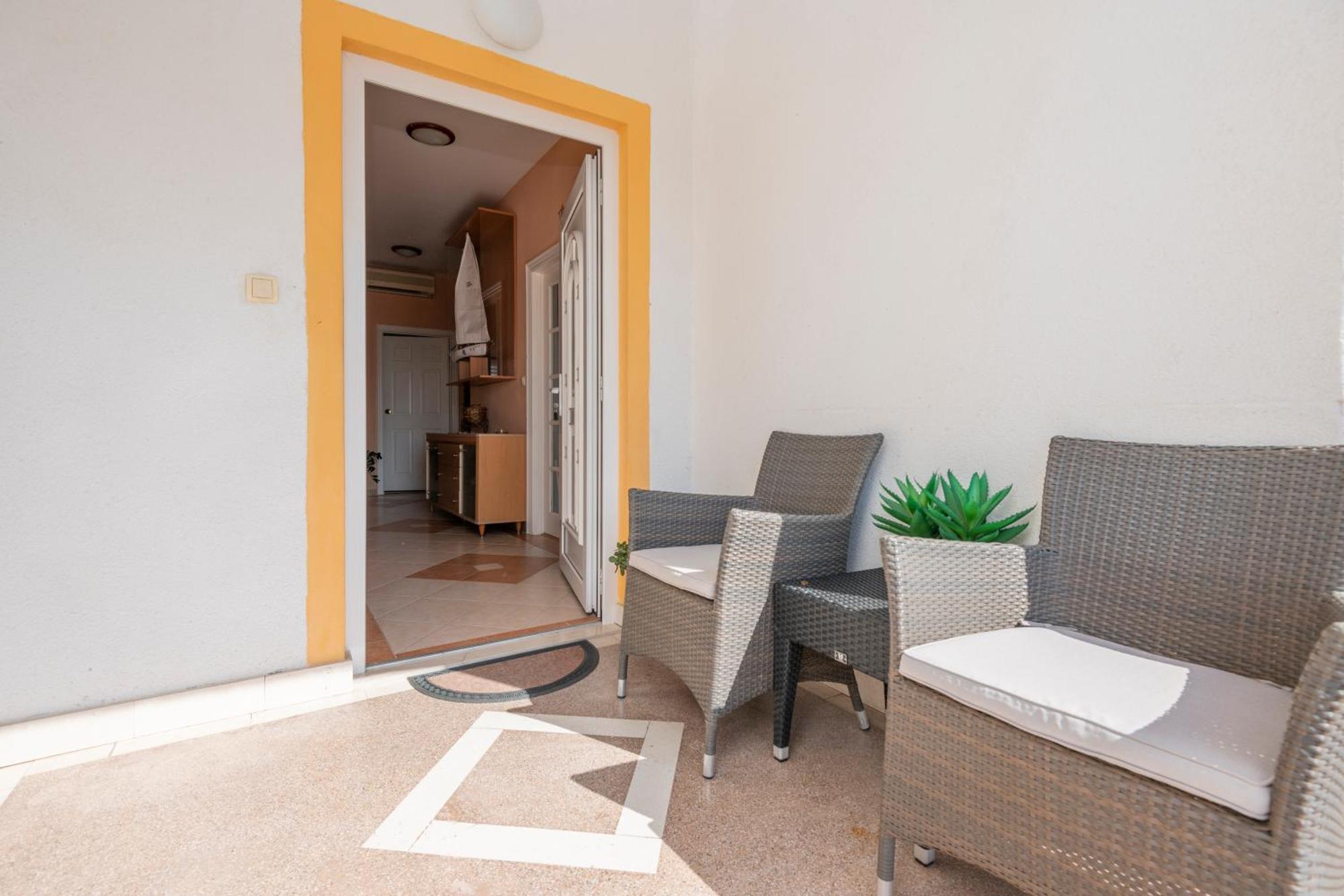 Family Apartments Marita Makarska Exterior photo