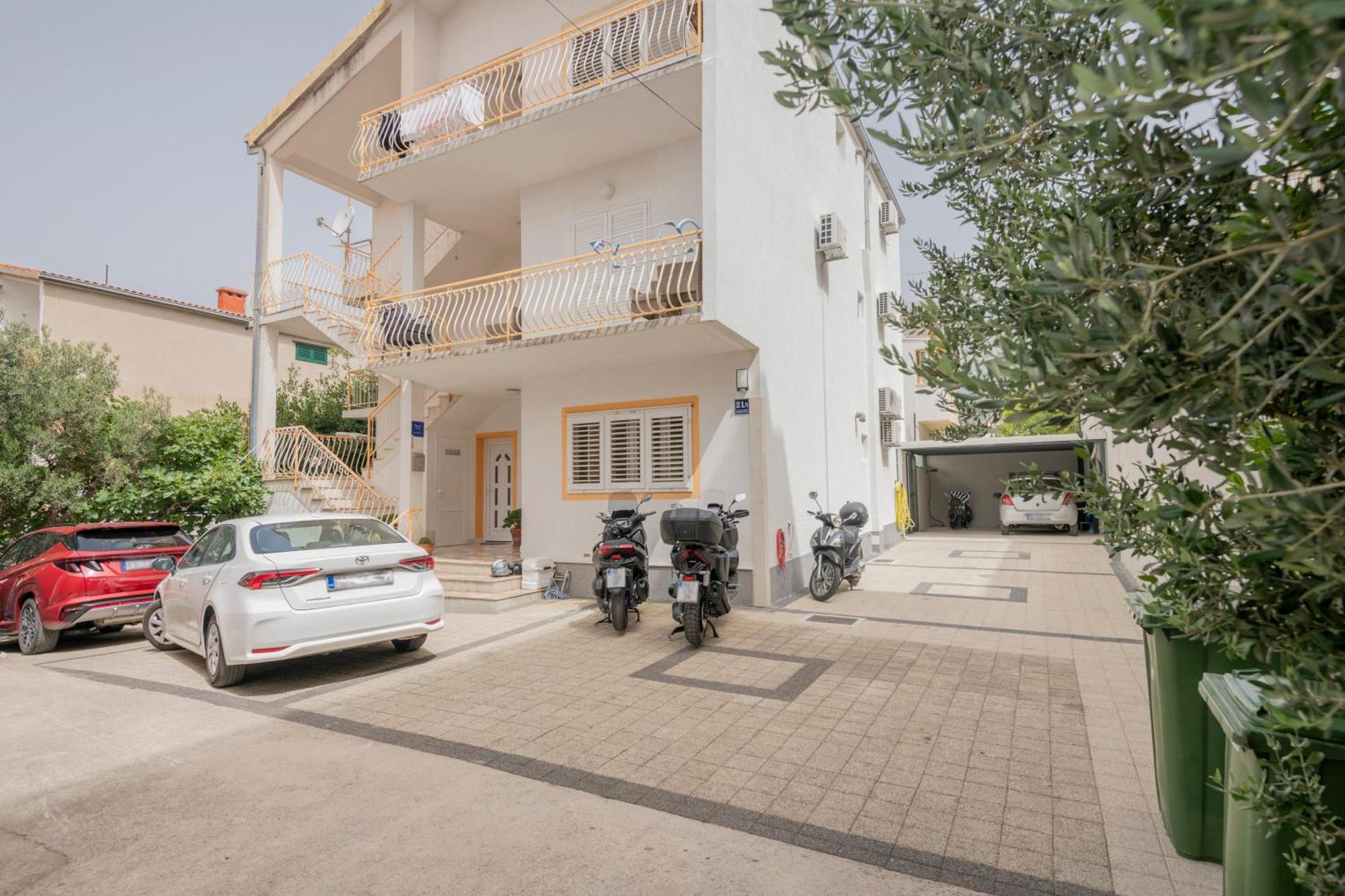 Family Apartments Marita Makarska Exterior photo