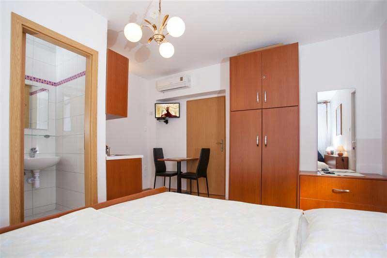 Family Apartments Marita Makarska Exterior photo