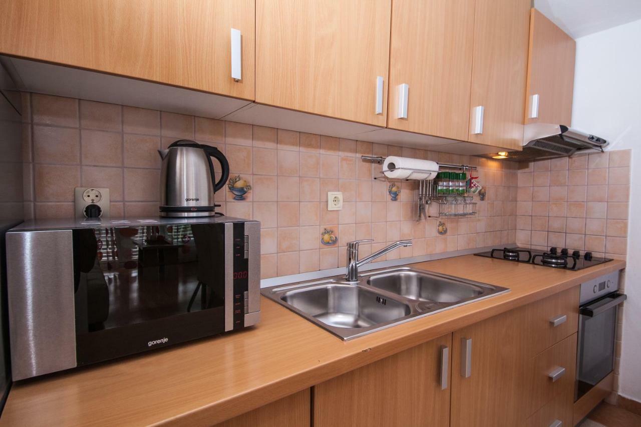 Family Apartments Marita Makarska Exterior photo